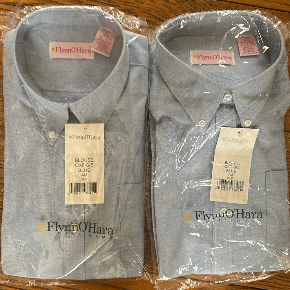 Flynn O’Hara Oxford Blue Short Sleeve women size Adult Medium
